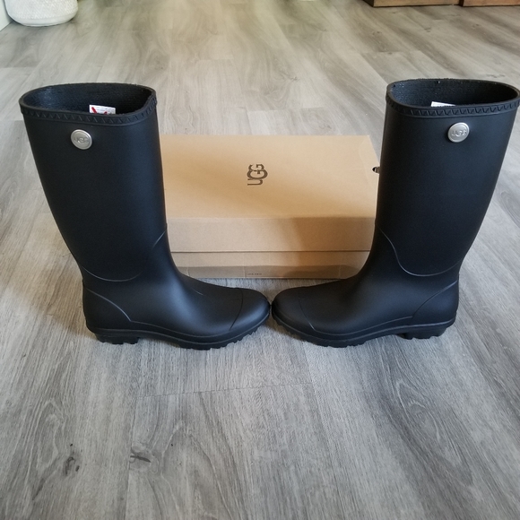 ugg shelby rain boot socks